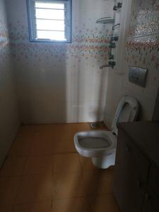Common Bathroom Image of 2400 Sq.ft 4.5 BHK Apartment / Flat for sale in Magarpatta Laburnum Park, Magarpatta City Pune for Rs. 42500000