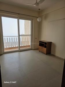 Bedroom Image of 3530 Sq.ft 5 BHK Apartment / Flat for rent in Prateek Edifice, Sector 107 Noida for Rs. 300000
