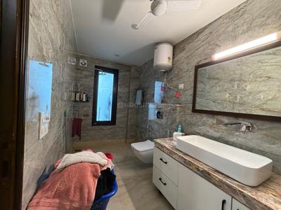 Image of 2700 Sq.ft 4 BHK Builder Floor for rent in Malviya Nagar, New Delhi for Rs. 141000