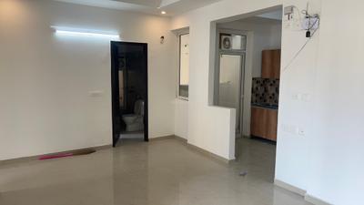 Living Room Image of 1000 Sq.ft 2.5 BHK Apartment / Flat for rent in Prateek Grand City, Siddharth Vihar Ghaziabad for Rs. 26000