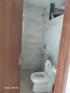 Bathroom Image of 950 Sq.ft 2 BHK Builder Floor for rent in Sector 15 Gurgaon for Rs. 28000