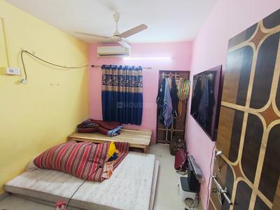 Bedroom Image of 850 Sq.ft 2 BHK Apartment / Flat for rent in Vivekananda Apartment, Kaikhali Kolkata for Rs. 12000