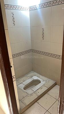 Bathroom Image of 1200 Sq.ft 1 RK Apartment / Flat for rent in Mahalakshmi Nagar Indore for Rs. 25000