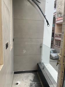 Balcony Image of 890 Sq.ft 3 BHK Builder Floor for sale in Shalimar Bagh New Delhi for Rs. 17500000