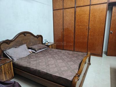 Bedroom Image of 880 Sq.ft 2 BHK Apartment / Flat for rent in Khar West Mumbai for Rs. 115000