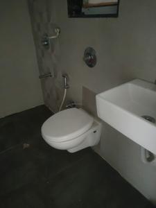Common Bathroom Image of 747 Sq.ft 2 BHK Apartment / Flat for sale in Hiranandani Highland A B C D And E Wing, Powai Mumbai for Rs. 31700000