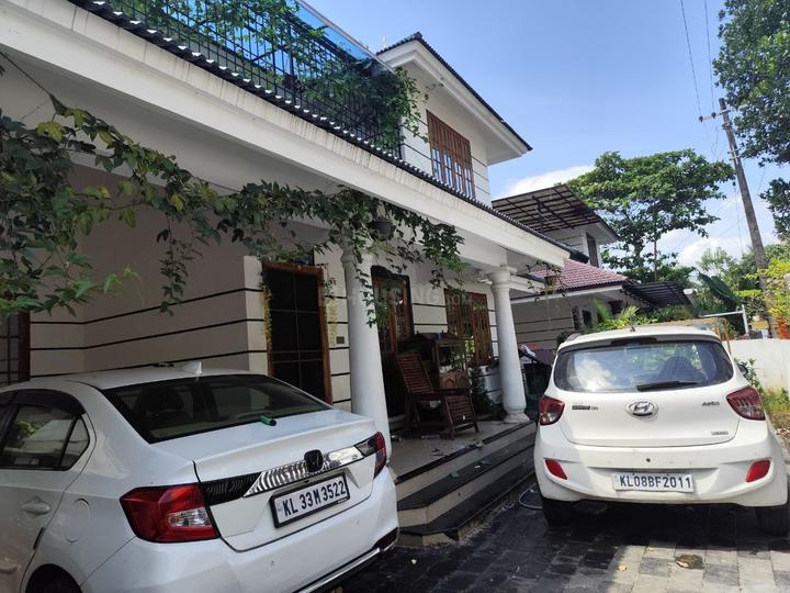 Kunnathery Thikavu, Aluva Main Image 1