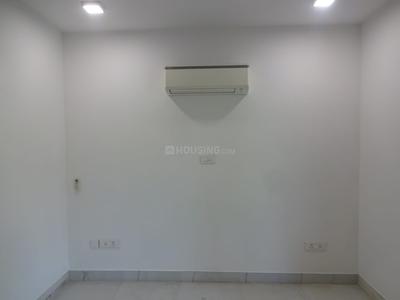 Bedroom Image of 4000 Sq.ft 4 BHK Builder Floor for rent in Maharani Bagh New Delhi for Rs. 350000