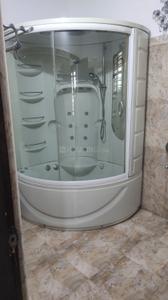 Bathroom Image of 5000 Sq.ft 5 BHK Independent House for rent in Jubilee Hills Hyderabad for Rs. 275000