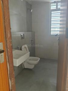 Bathroom Image of 2600 Sq.ft 5 BHK Duplex for sale in Morya Phase I, Tollygunge Kolkata for Rs. 45000000