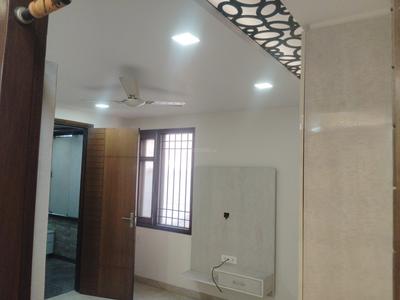 Bedroom Image of 1350 Sq.ft 3 BHK Builder Floor for sale in Kirti Nagar New Delhi for Rs. 24000000