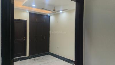 Bedroom Image of 2000 Sq.ft 3 BHK Builder Floor for rent in Sector 41 Noida for Rs. 40000