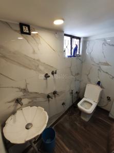 Bathroom Image of 910 Sq.ft 3 BHK Apartment / Flat for sale in Janakpuri New Delhi for Rs. 13000000