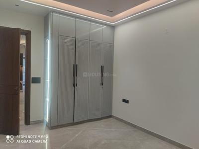 Bedroom Image of 1260 Sq.ft 3 BHK Builder Floor for sale in Paschim Vihar New Delhi for Rs. 31000000