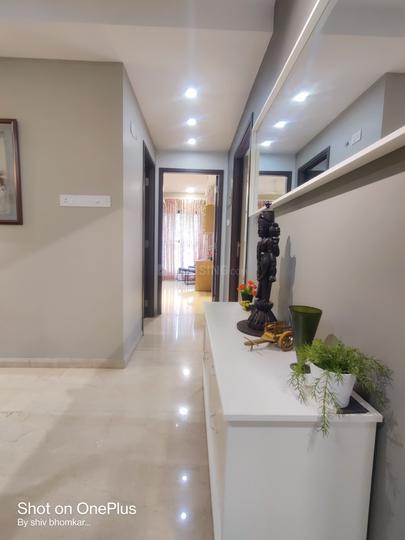 Nahar Yvonne Main Image 1