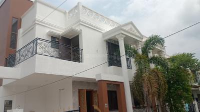 Building Image of 2100 Sq.ft 3.5 BHK Villa for sale in Bill Vadodara for Rs. 12500000
