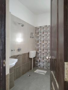Common Bathroom Image of 2100 Sq.ft 4 BHK Apartment / Flat for rent in CGEWHO Kendriya Vihar, Phi II Greater Noida for Rs. 26000