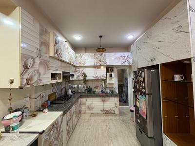 Kitchen Image of 1000 Sq.ft 2.5 BHK Apartment / Flat for sale in Panchsheel Pratishtha, Sector 75 Noida for Rs. 17800000