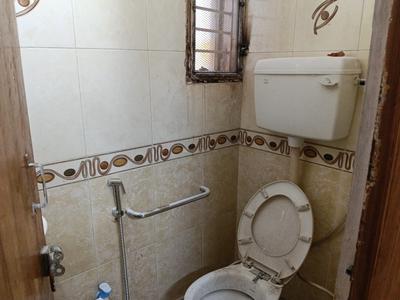Image of 1400 Sq.ft 3 BHK Apartment / Flat for rent in CGHS Harsukh Apartments, Sector 7 Dwarka, New Delhi for Rs. 45000