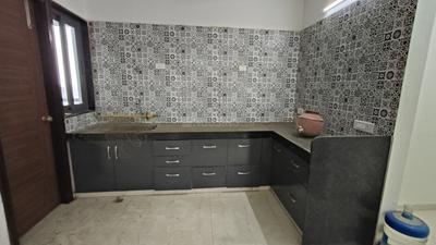 Kitchen Image of 2225 Sq.ft 3.5 BHK Apartment / Flat for rent in Takshashila Air, Ellisbridge Ahmedabad for Rs. 58000