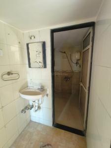 Bathroom Image of 660 Sq.ft 1 BHK Apartment / Flat for rent in Kaul Heritage City, Vasai West Vasai for Rs. 15000
