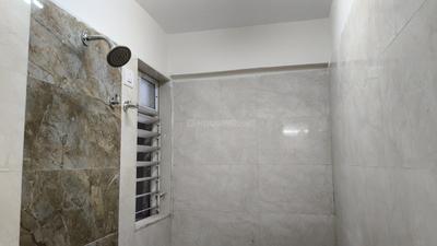 Bathroom Image of 460 Sq.ft 1 BHK Apartment / Flat for sale in Pragati CHS Adityaraj Central, Ghatkopar East Mumbai for Rs. 12000000