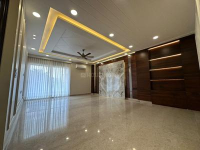 Hall Image of 3240 Sq.ft 4 BHK Builder Floor for sale in Green Wood Luxury Floors, Sector 45 Gurgaon for Rs. 58000000
