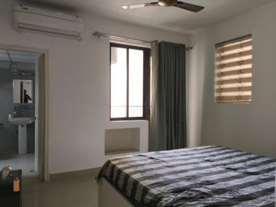 Bedroom Image of 1661 Sq.ft 3 BHK Apartment / Flat for rent in RG Luxury Homes Phase 2, Noida Extension Greater Noida for Rs. 35000