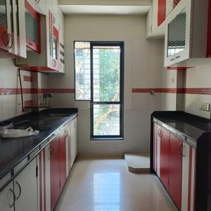 Kitchen Image of 700 Sq.ft 2 BHK Apartment / Flat for rent in Dahisar West Mumbai for Rs. 50000