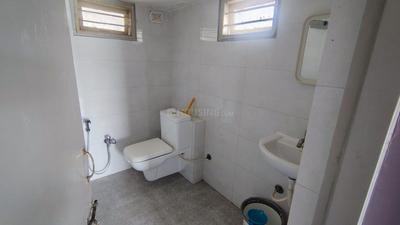 Bathroom Image of 3600 Sq.ft 4 BHK Independent House for rent in Thaltej Ahmedabad for Rs. 80000