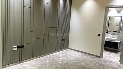 Bedroom Image of 4896 Sq.ft 4 BHK Builder Floor for sale in Model Town New Delhi for Rs. 75000000