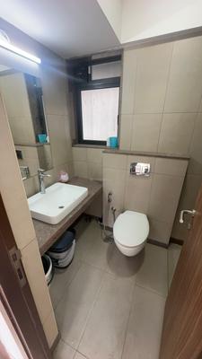 Image of 1050 Sq.ft 2 BHK Apartment / Flat for sale in Shapoorji Pallonji Vicinia, Powai, Mumbai for Rs. 24000000