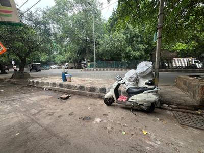Image of 189 Sq.ft 4 BHK Independent House for sale in Kishan Ganj, New Delhi for Rs. 8500000