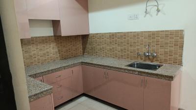 Kitchen Image of 1900 Sq.ft 3 BHK Apartment / Flat for rent in Orris Greenopolis, Sector 89 Gurgaon for Rs. 33000