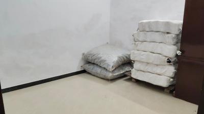 Living Room Image of 1500 Sq.ft 4 BHK Duplex for sale in Albatia Agra for Rs. 9500000