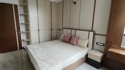 Bedroom Image of 1650 Sq.ft 3 BHK Builder Floor for sale in Kaushambi Ghaziabad for Rs. 16000000