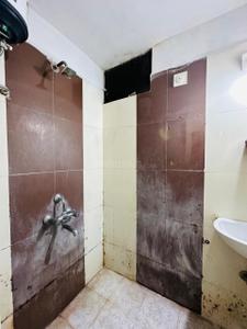 Bathroom Image of 550 Sq.ft 1 BHK Apartment / Flat for rent in Earthshastra Nariman Point, Mahalakshmi Nagar Indore for Rs. 15500