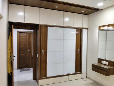 Bedroom Image of 1850 Sq.ft 3 BHK Apartment / Flat for rent in Sola Ahmedabad for Rs. 60000