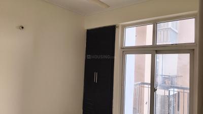 Bedroom Image of 1225 Sq.ft 3 BHK Apartment / Flat for rent in Amrapali Zodiac, Sector 120 Noida for Rs. 25000