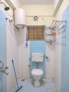 Common Bathroom Image of 1165 Sq.ft 2 BHK Apartment / Flat for rent in Dhathri Residency, Akshayanagar Bengaluru for Rs. 28500