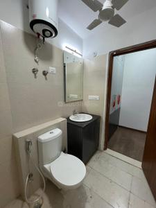 Bathroom Image of 2001 Sq.ft 4 BHK Apartment / Flat for rent in ATS Rhapsody, Noida Extension Greater Noida for Rs. 43000