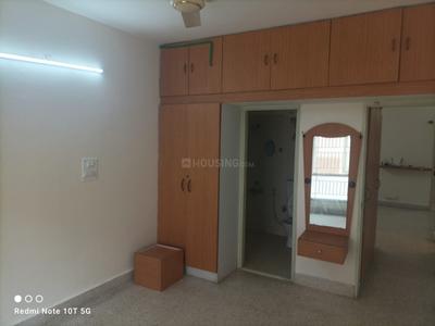 Bedroom Image of 1250 Sq.ft 2 BHK Apartment / Flat for rent in Saravana Natasha Golf View, Domlur Layout Bengaluru for Rs. 65000