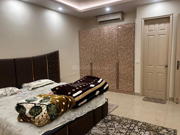 DLF Phase 4 Bedroom 1