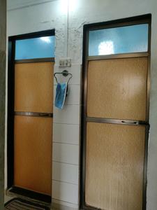 Common Bathroom Image of 630 Sq.ft 1 BHK Apartment / Flat for sale in Ghatkopar West Mumbai for Rs. 7400000