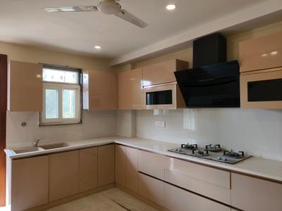 Kitchen Image of 3260 Sq.ft 4 BHK Builder Floor for sale in Sun City, Sector 54 Gurgaon for Rs. 40000000