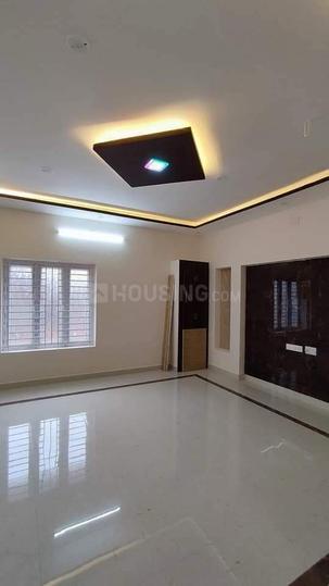 Karamadai Main Image 1