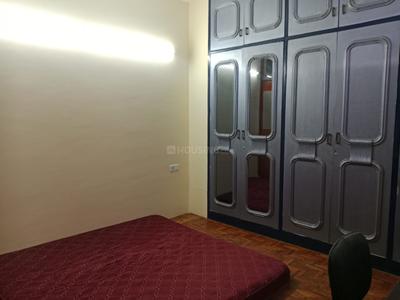 Bedroom Image of 1500 Sq.ft 2 BHK Builder Floor for rent in South Extension I New Delhi for Rs. 60000