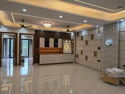 Living Room Image of 2000 Sq.ft 4 BHK Builder Floor for sale in Vaishali Ghaziabad for Rs. 32100000