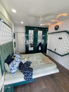 Bedroom Image of 2200 Sq.ft 4 BHK Apartment / Flat for sale in Veena Sky Heights, Borivali West Mumbai for Rs. 65000000