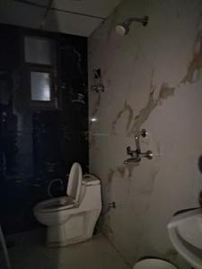 Common Bathroom Image of 1550 Sq.ft 3 BHK Apartment / Flat for sale in Sector 73 Noida for Rs. 5000022